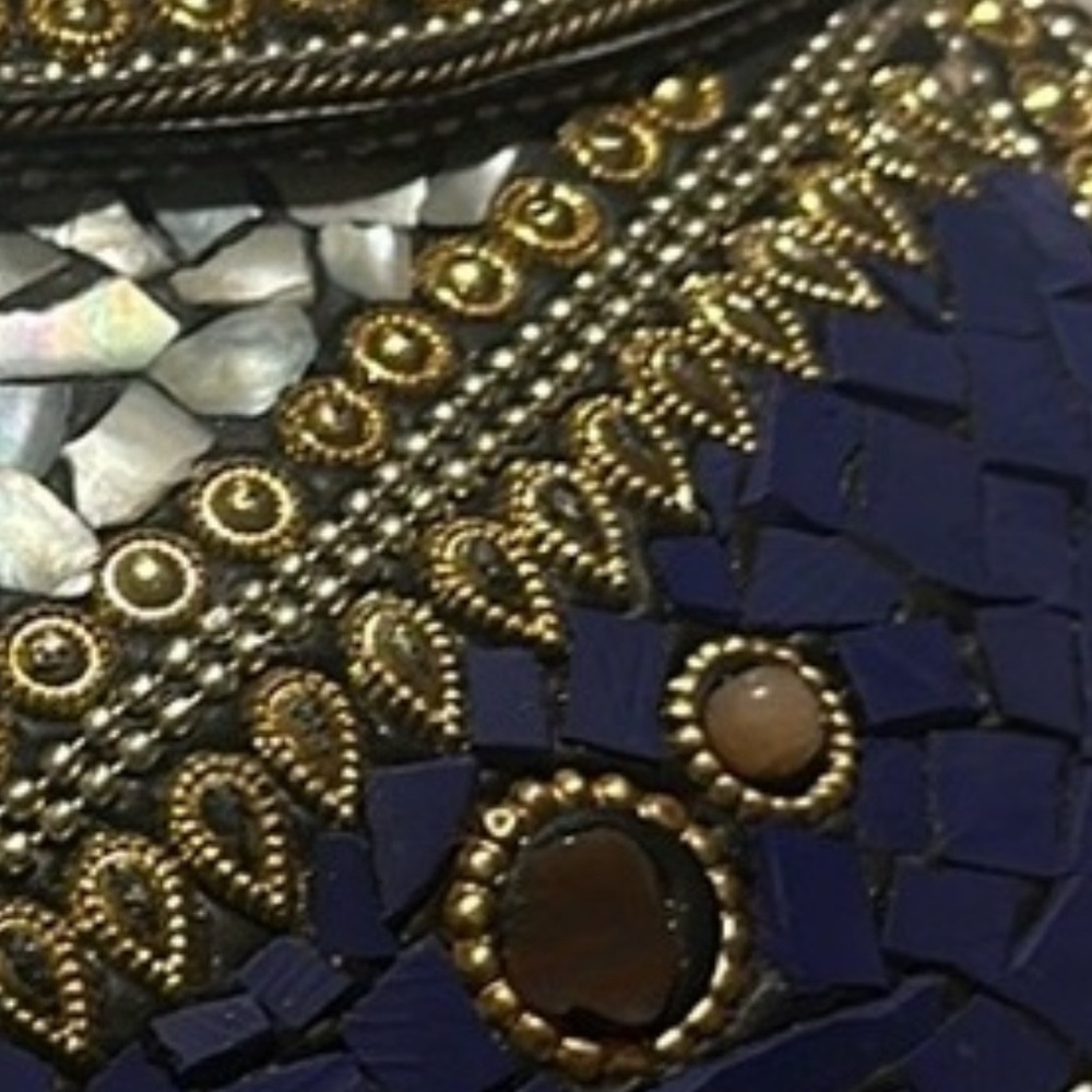 Gorgeous detailed crossbody Royal Blue Mosaic Metal Bag nwot - Picture 6 of 9